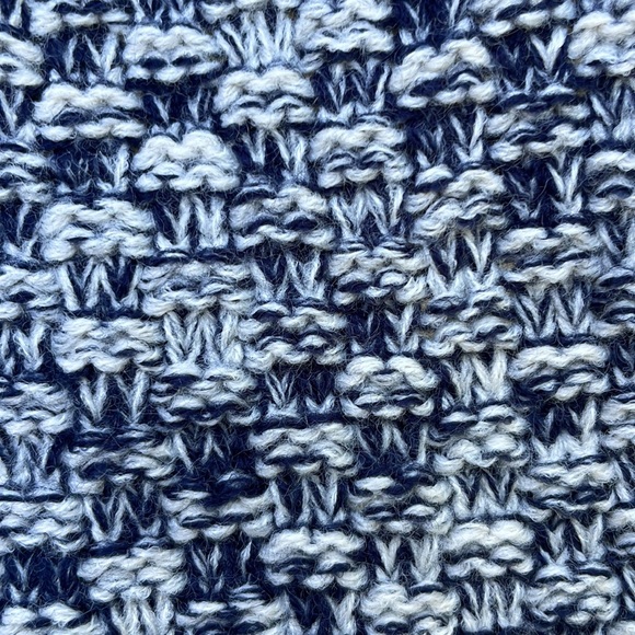 Cozy Warm Mélange knitted Design Wrap Scarf shawl 18"x78" w pockets unique navy - Picture 8 of 8